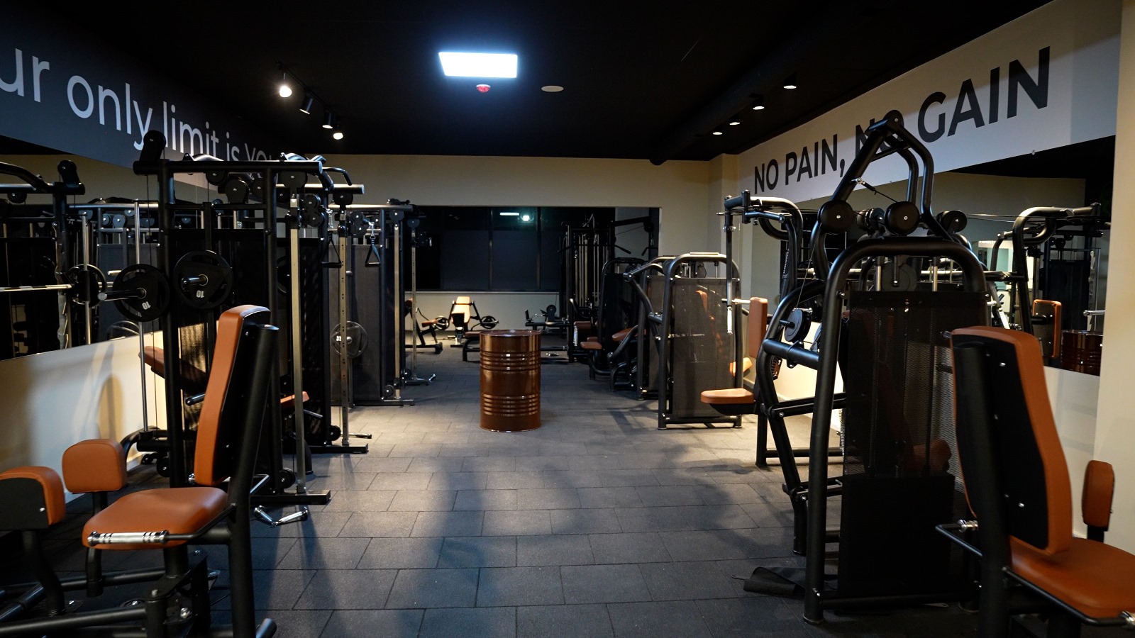 DUST GYM
